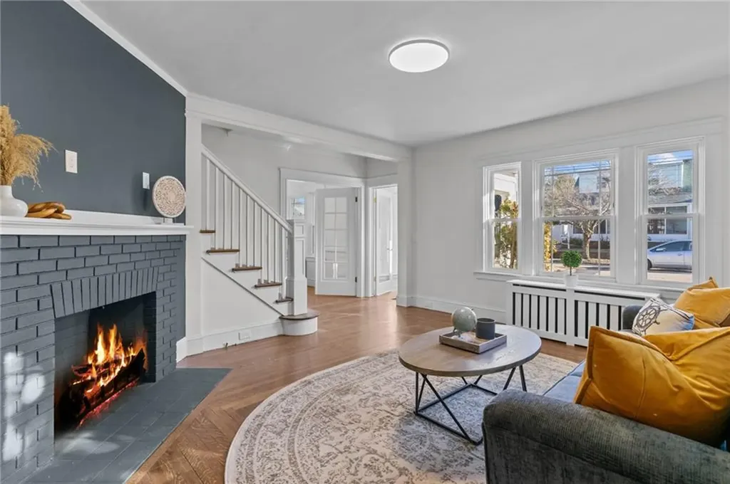 41 Hartford Place Warwick RI 02888