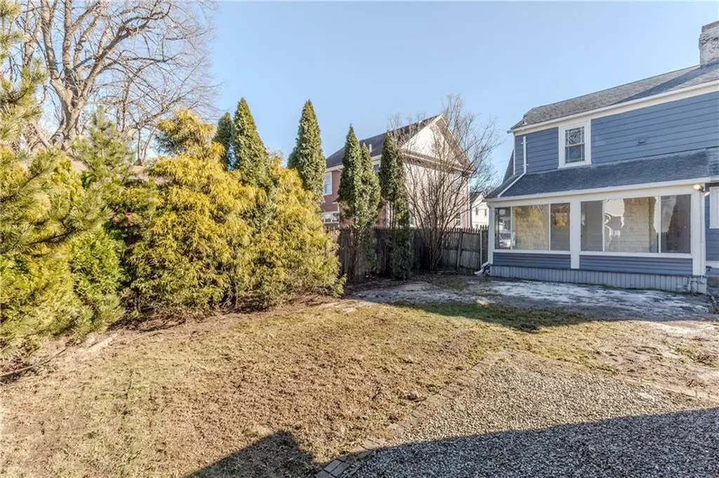 41 Hartford Place Warwick RI 02888