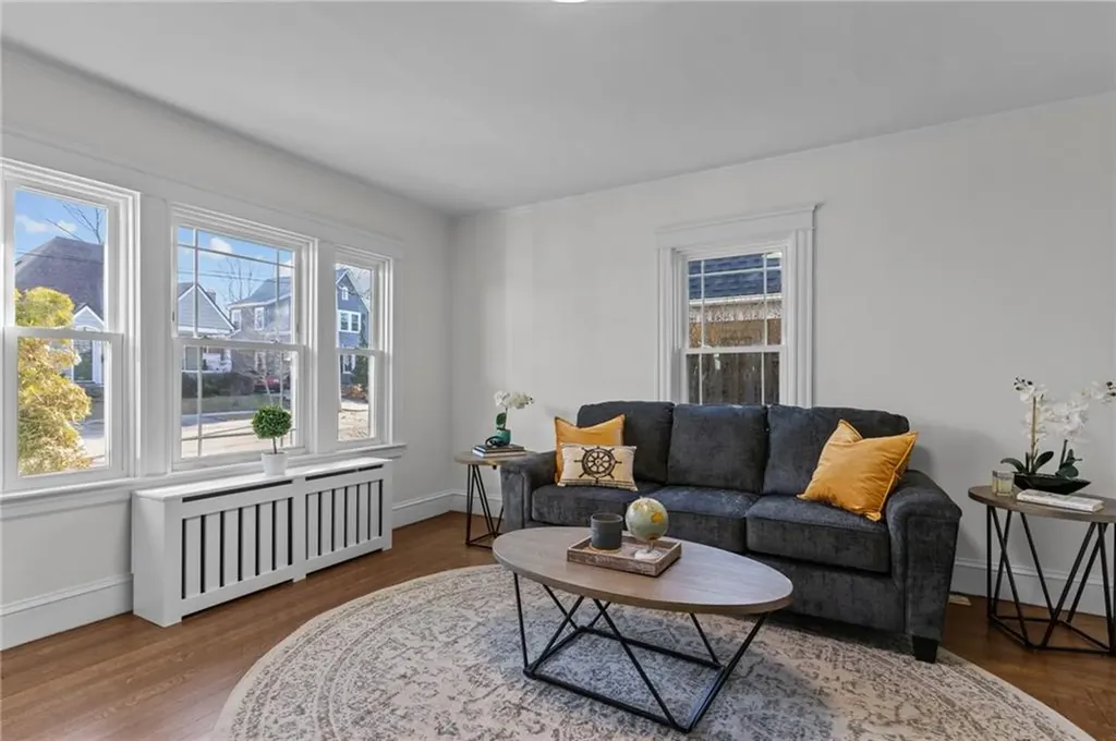 41 Hartford Place Warwick RI 02888