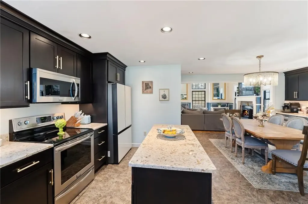 18 Sherman Avenue Bristol RI 02809