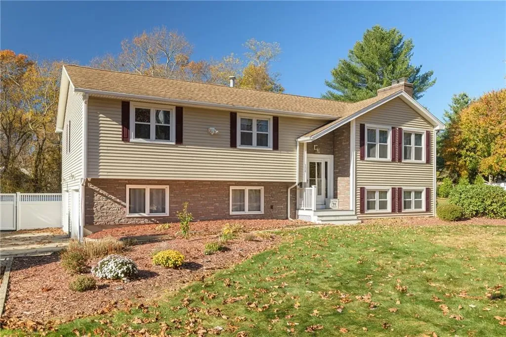 134 Olney Arnold Road Cranston RI 02921
