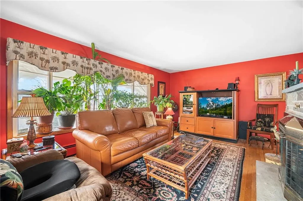 151 Hillcrest Avenue Providence RI 02909