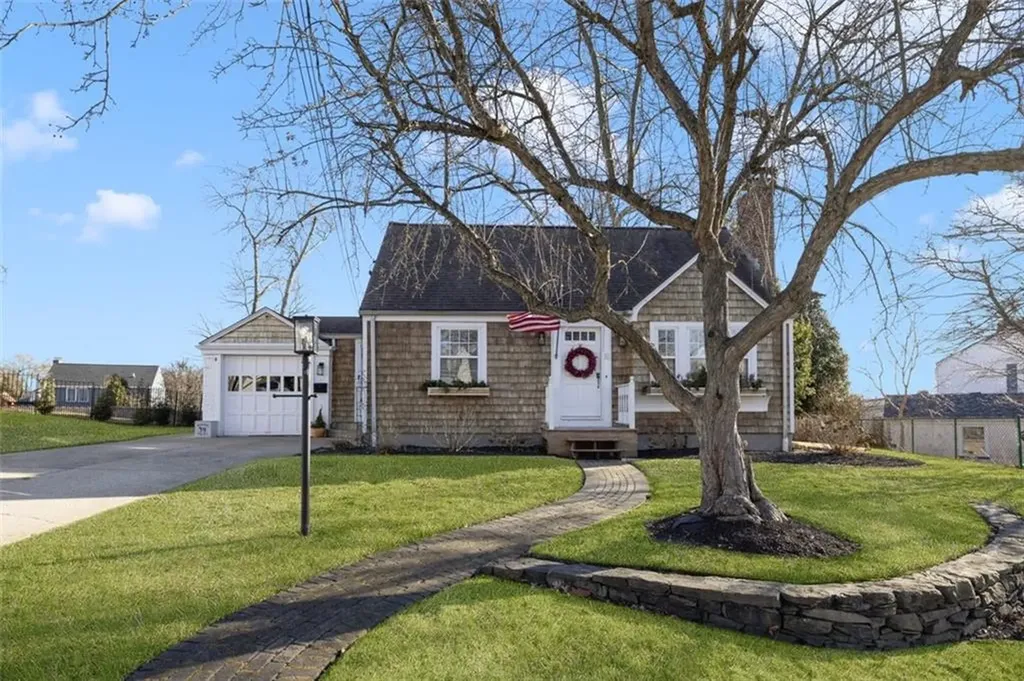 31 Hill Top Drive Cranston RI 02920