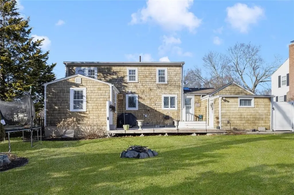 31 Hill Top Drive Cranston RI 02920