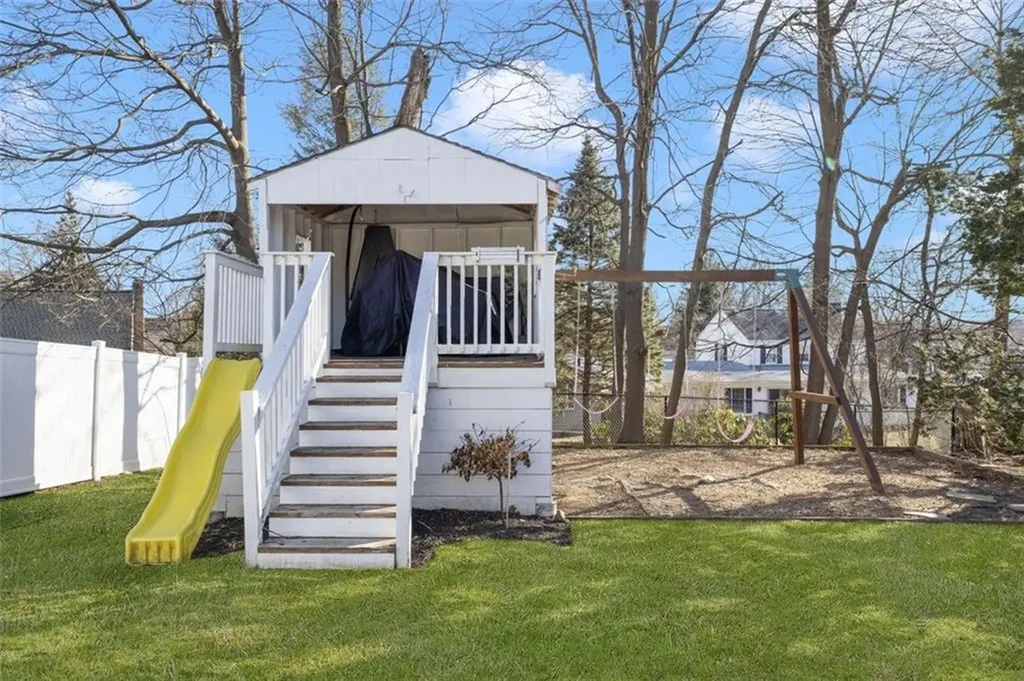 31 Hill Top Drive Cranston RI 02920