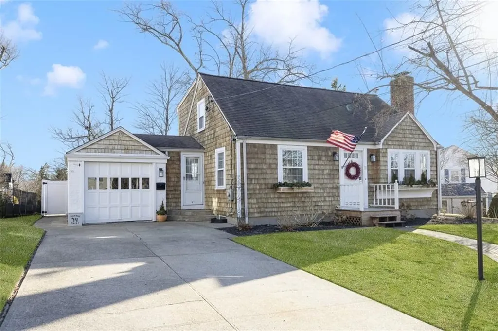 31 Hill Top Drive Cranston RI 02920
