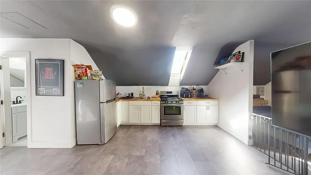 86 Magill Street Pawtucket RI 02860