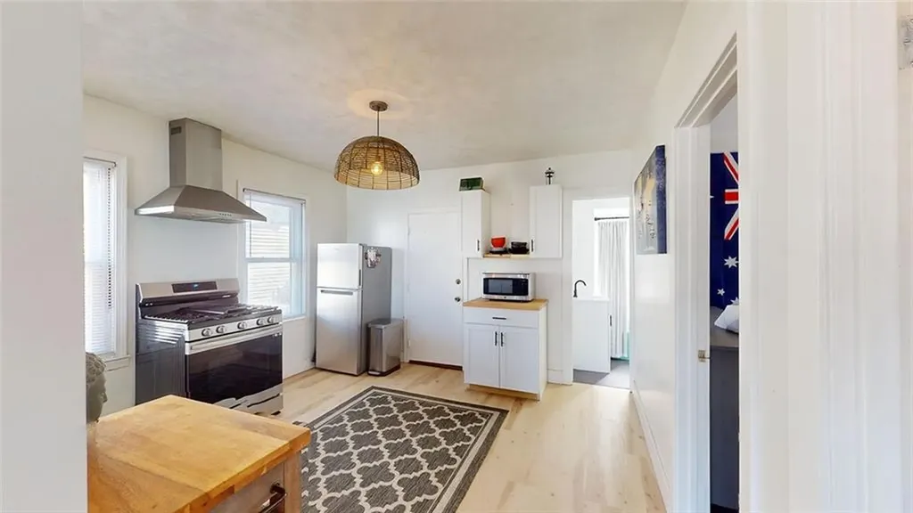 86 Magill Street Pawtucket RI 02860