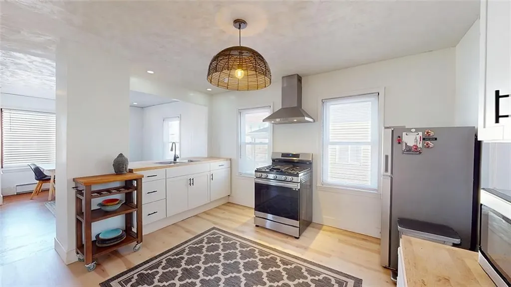 86 Magill Street Pawtucket RI 02860