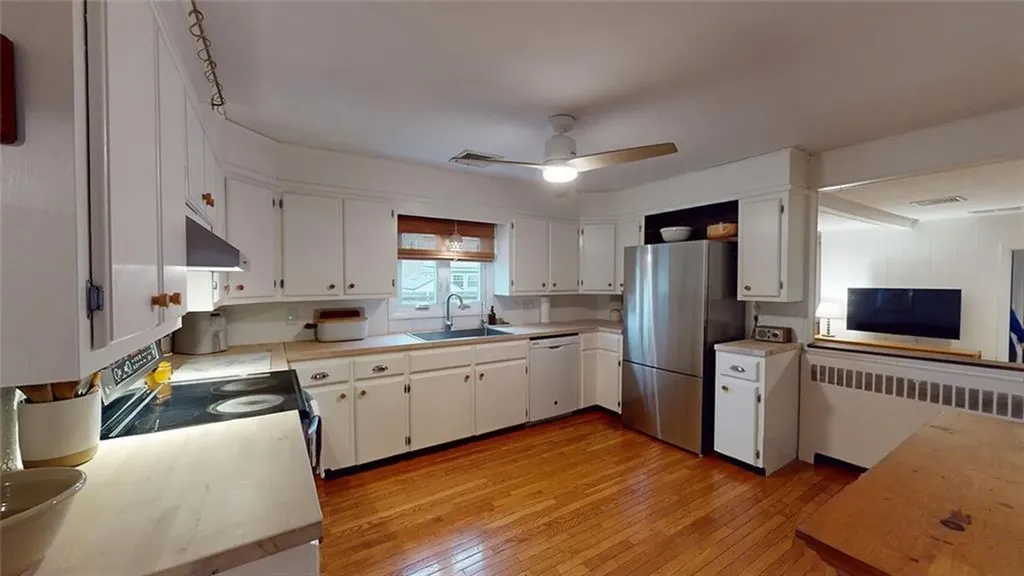 24 Alden Drive West Warwick RI 02893