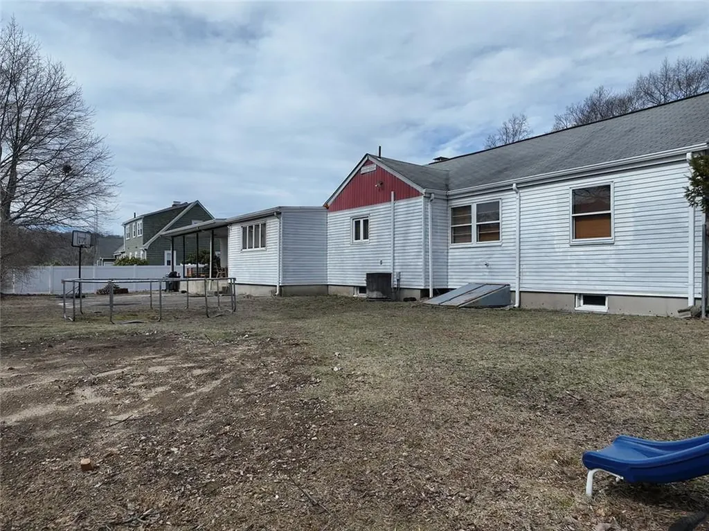 24 Alden Drive West Warwick RI 02893