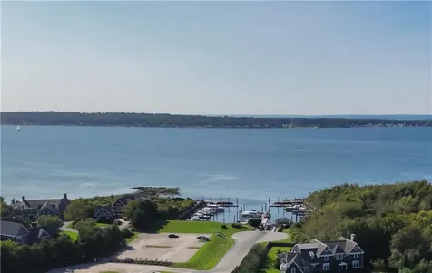 0 Willow Avenue Portsmouth RI 02871