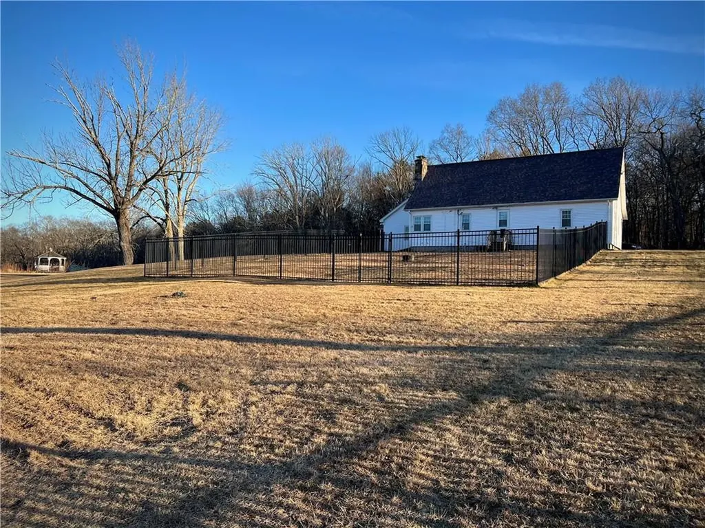 9 King Road Foster RI 02825