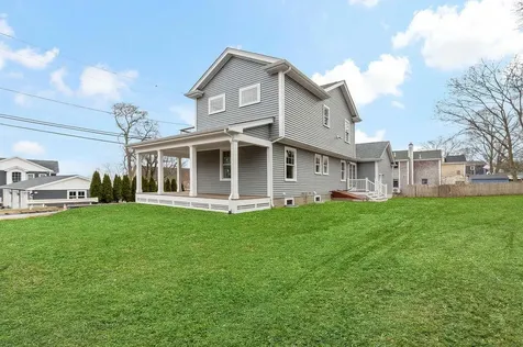 111 King Phillip Avenue Bristol RI 02809