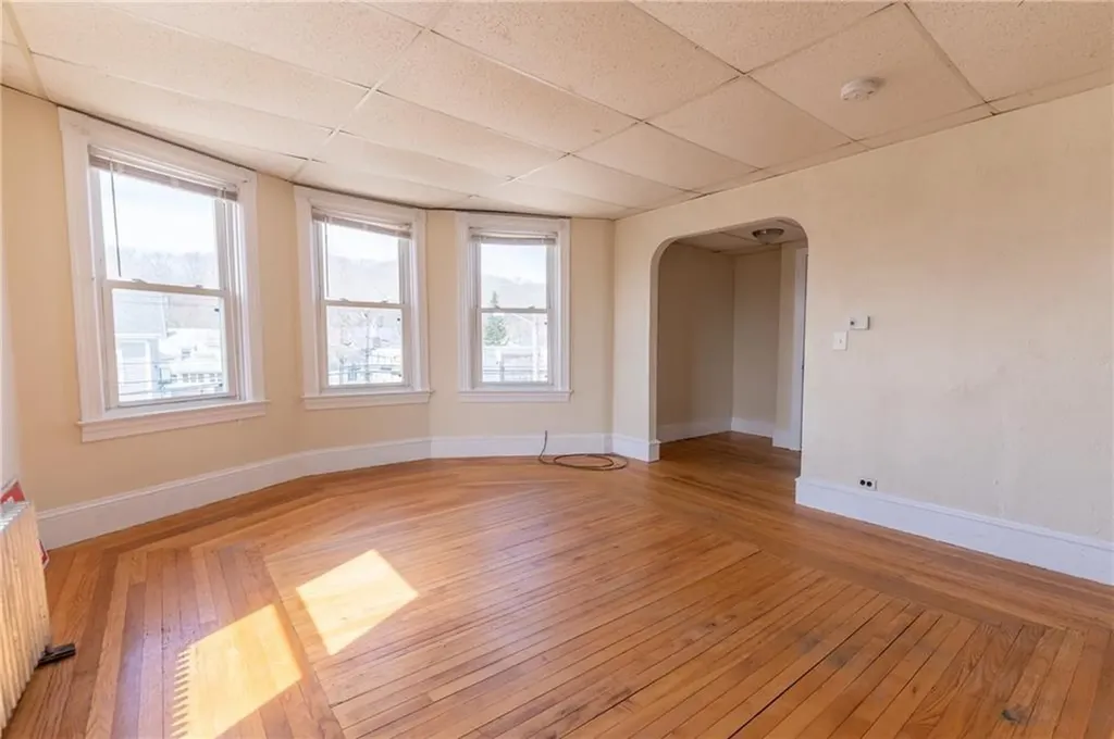 835 Smithfield Avenue Lincoln RI 02865