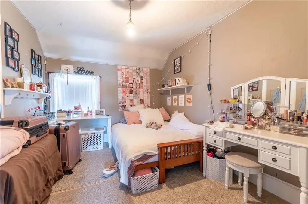 835 Smithfield Avenue Lincoln RI 02865