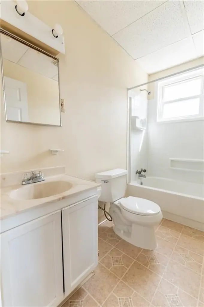 835 Smithfield Avenue Lincoln RI 02865