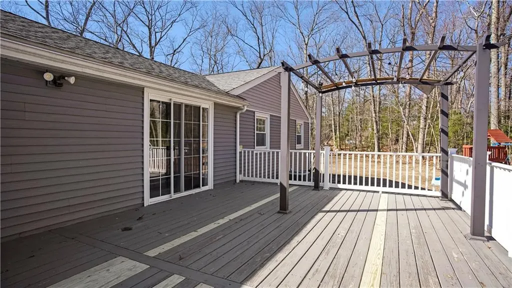 153 Swan Road Smithfield RI 02917