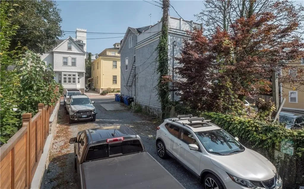 130 Spring Street Newport RI 02840