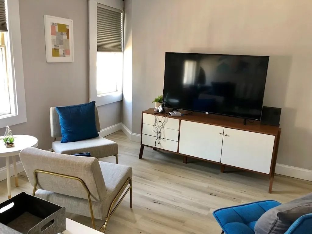 130 Spring Street Newport RI 02840