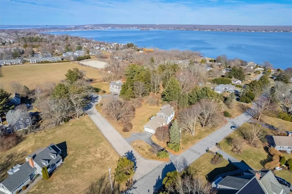 98 Hargraves Drive Portsmouth RI 02871
