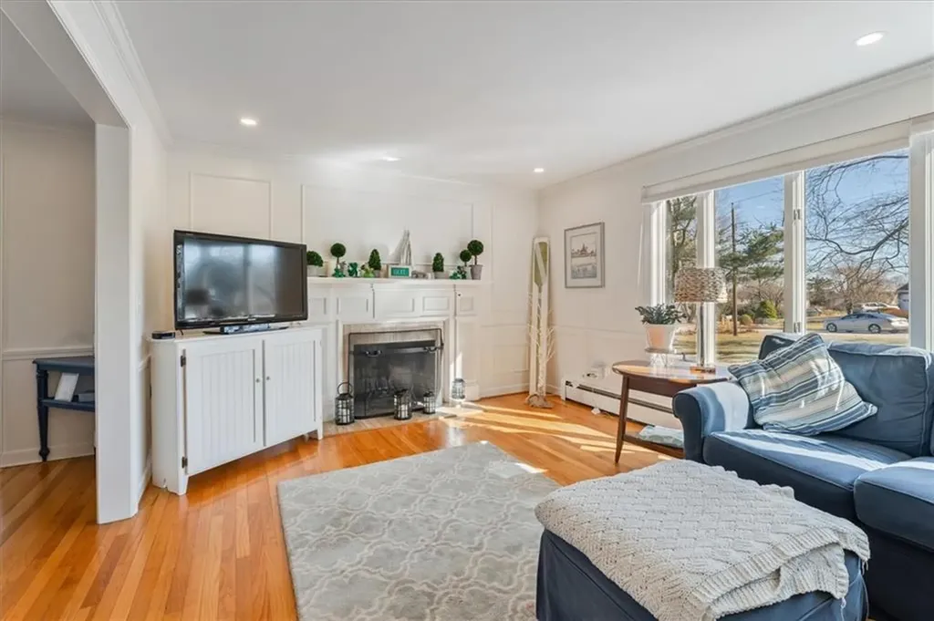 98 Hargraves Drive Portsmouth RI 02871