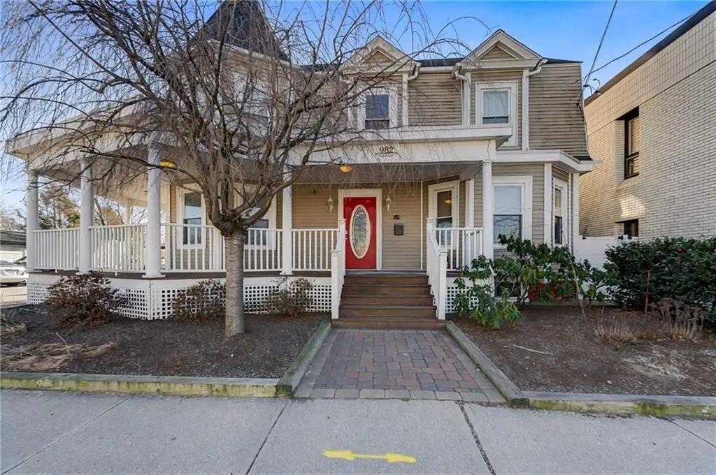 982 Mineral Spring Avenue North Providence RI 02904