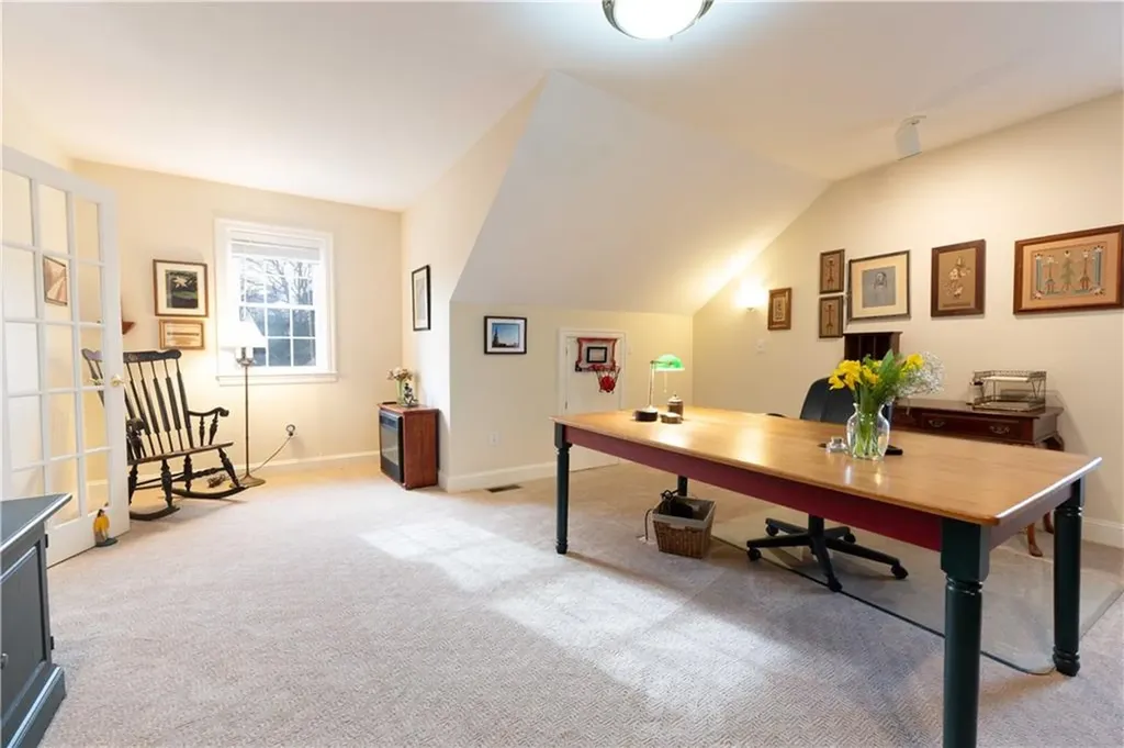 14 Clifton Road Bristol RI 02809
