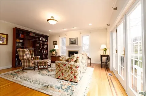 14 Clifton Road Bristol RI 02809