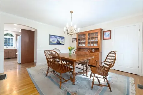 14 Clifton Road Bristol RI 02809