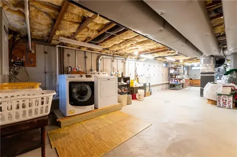 14 Clifton Road Bristol RI 02809