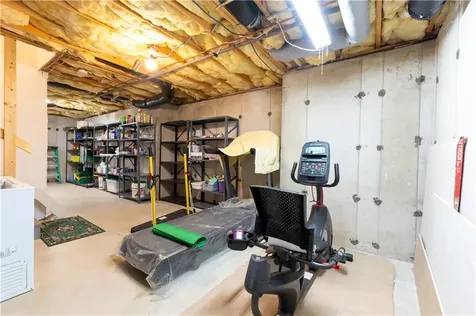 14 Clifton Road Bristol RI 02809