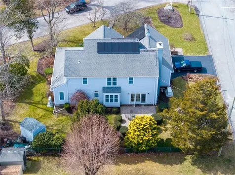 14 Clifton Road Bristol RI 02809