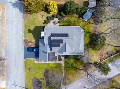 14 Clifton Road Bristol RI 02809