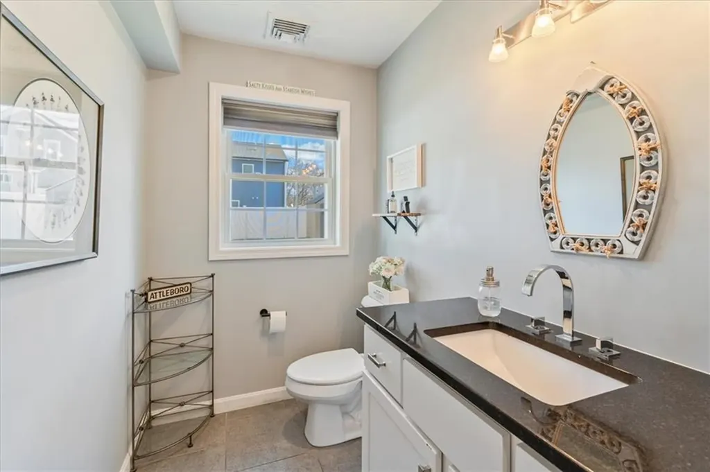 300 Warwick Neck Avenue Warwick RI 02889