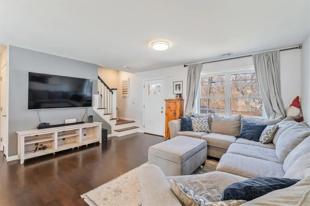 300 Warwick Neck Avenue Warwick RI 02889