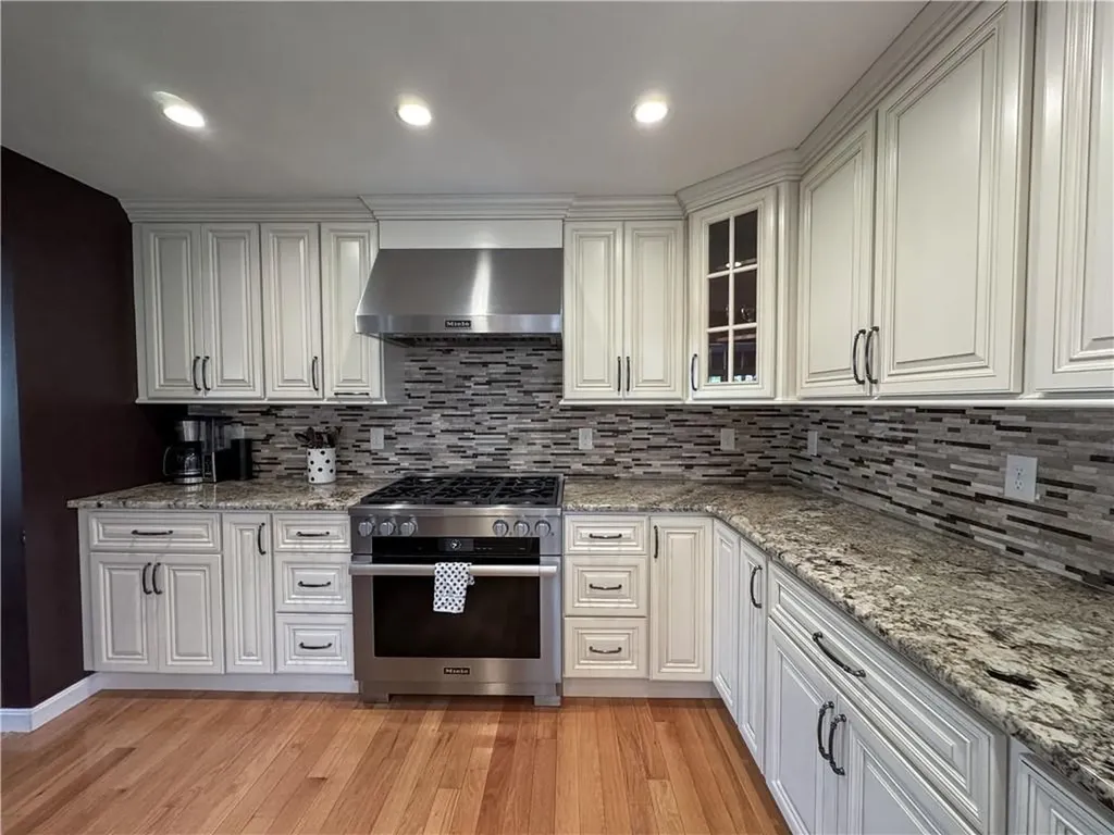 3 Pheasant Hill Lane Cranston RI 02921
