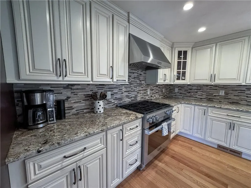 3 Pheasant Hill Lane Cranston RI 02921