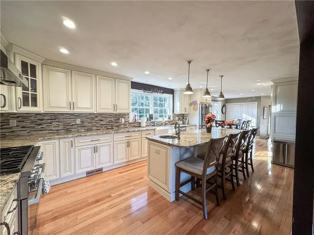 3 Pheasant Hill Lane Cranston RI 02921