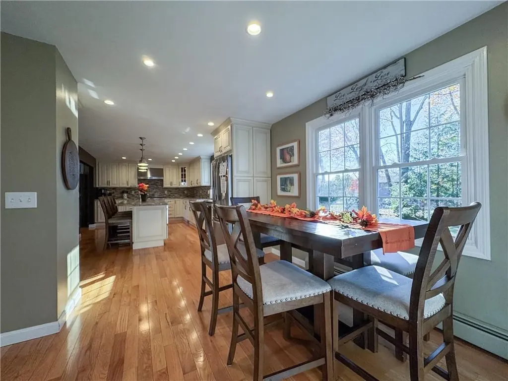 3 Pheasant Hill Lane Cranston RI 02921