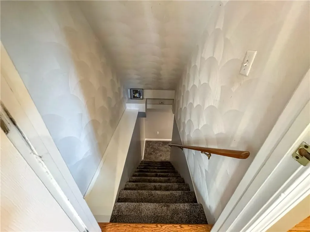 3 Pheasant Hill Lane Cranston RI 02921