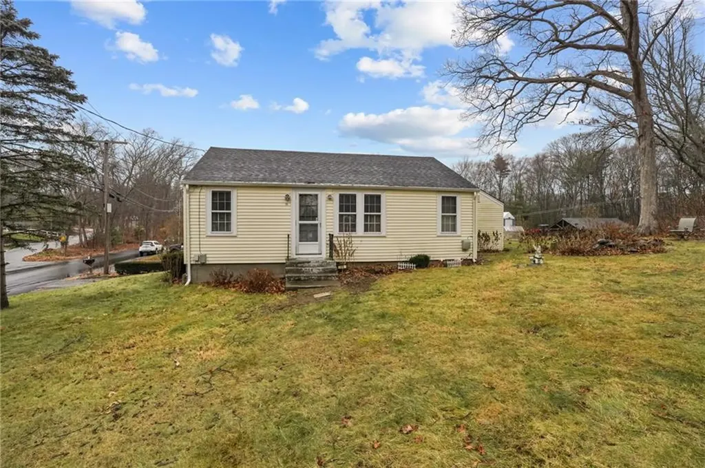 19 Leigh Road Cumberland RI 02864