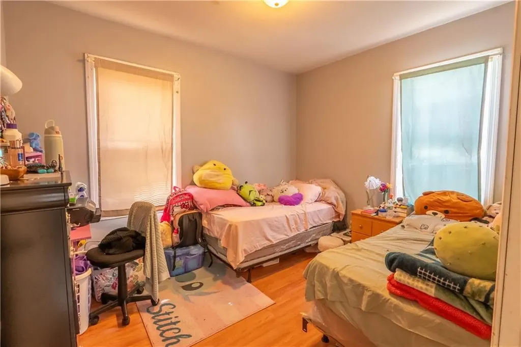 17 Pekin Street Providence RI 02908