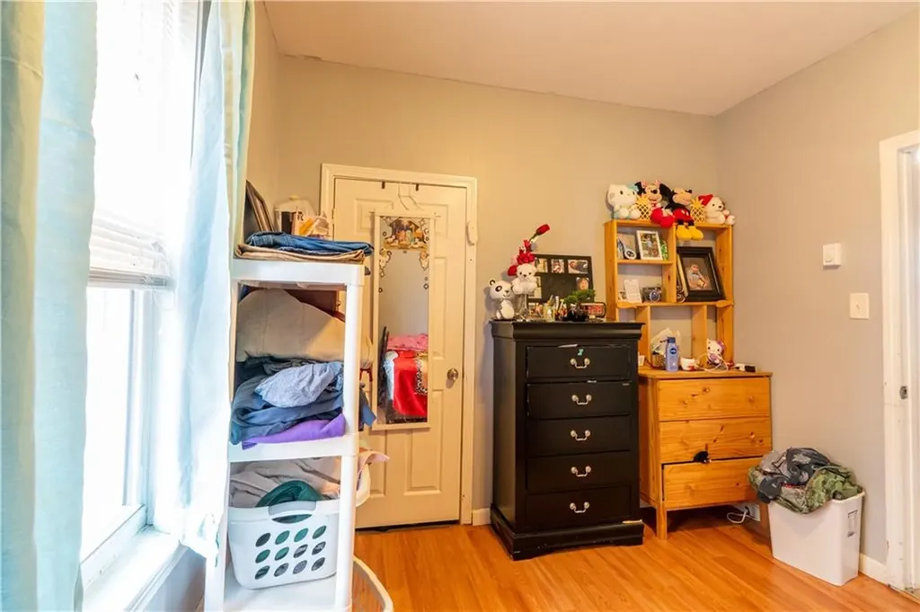 17 Pekin Street Providence RI 02908
