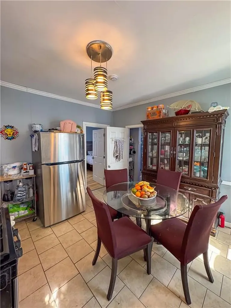17 Pekin Street Providence RI 02908