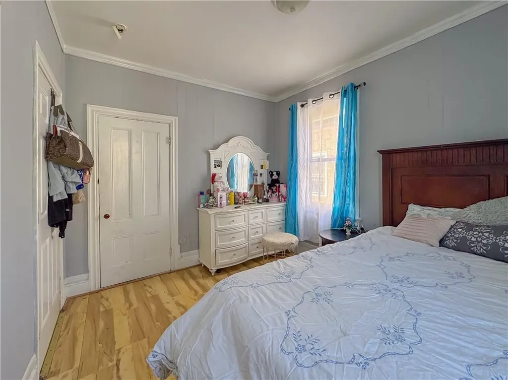 17 Pekin Street Providence RI 02908