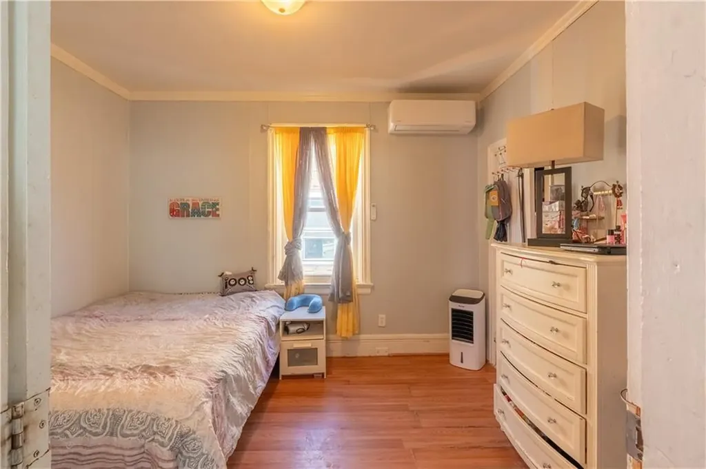17 Pekin Street Providence RI 02908