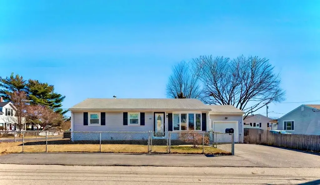 26 Bacon Street Pawtucket RI 02860