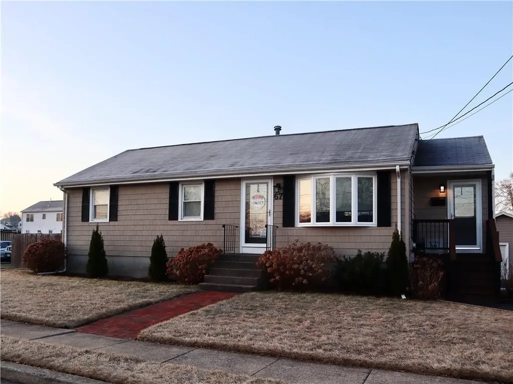 67 Valleybrook Drive East Providence RI 02914