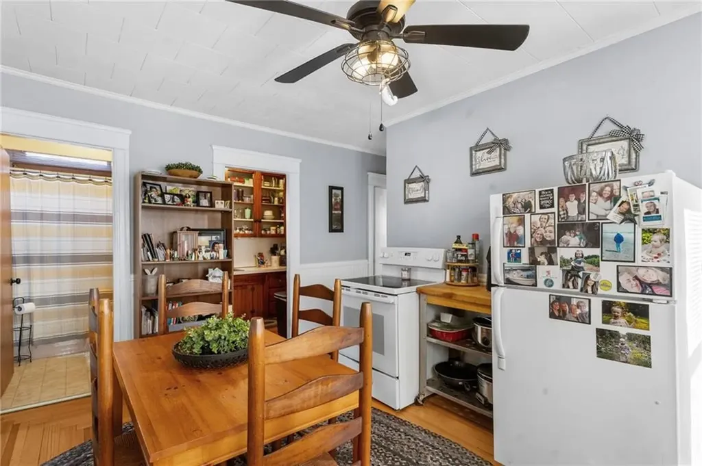 170 Bloomfield Street Pawtucket RI 02861